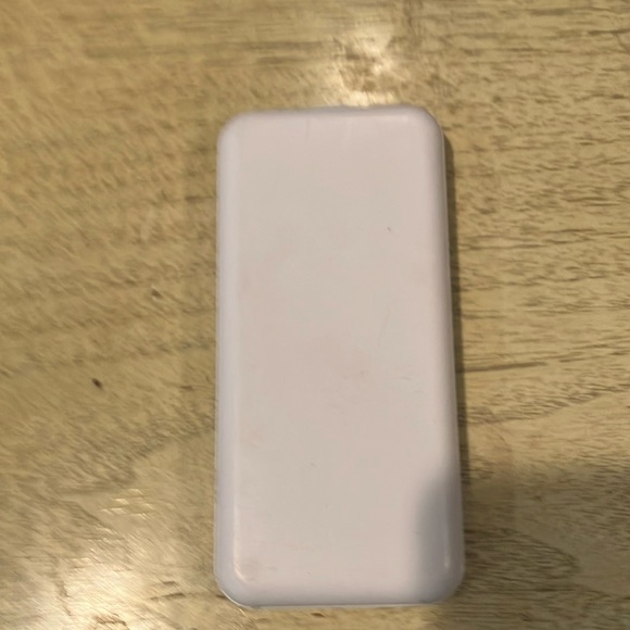 Aduro Wireless Charging Pad for Smartphones - Picture 2 of 3